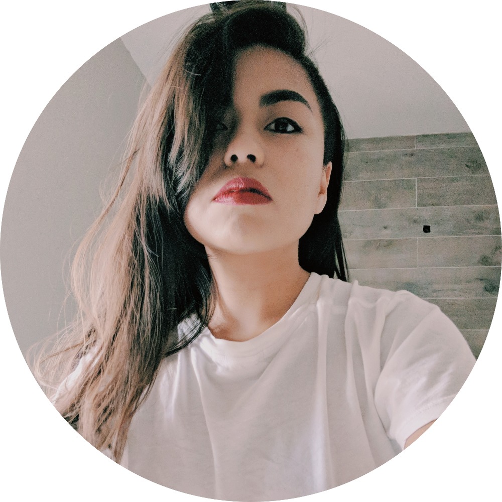 Meet your Posher, Claudia